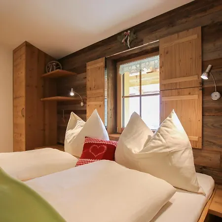 Obersinnlehenhof Apartman *